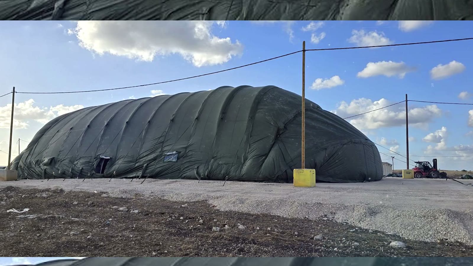 Deployable shelter in field operations